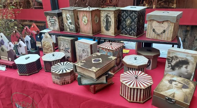 Decoupage díszdobozok