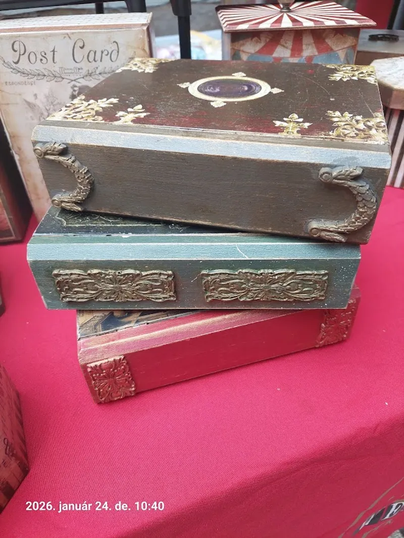 Decoupage díszdobozok