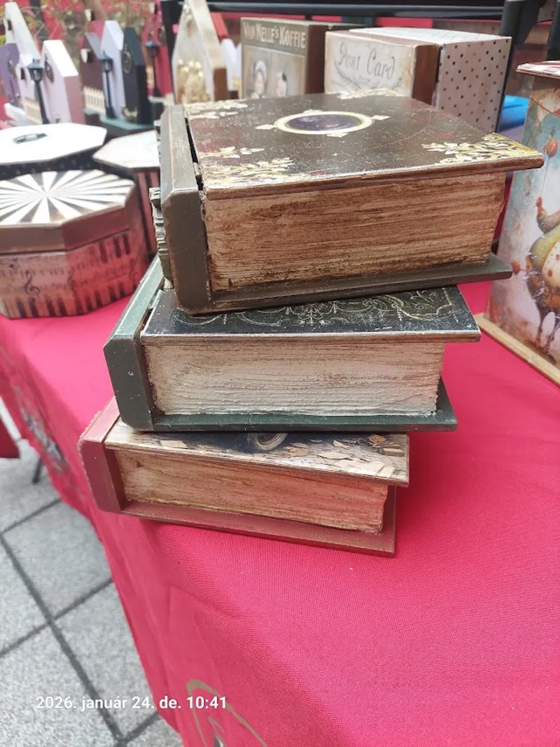 Decoupage díszdobozok