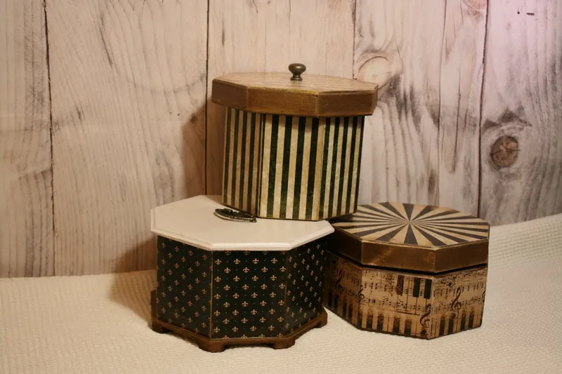 Decoupage díszdobozok