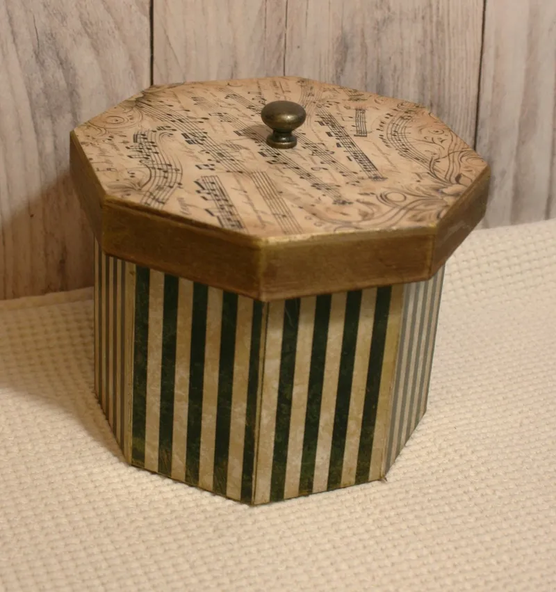 Decoupage díszdobozok