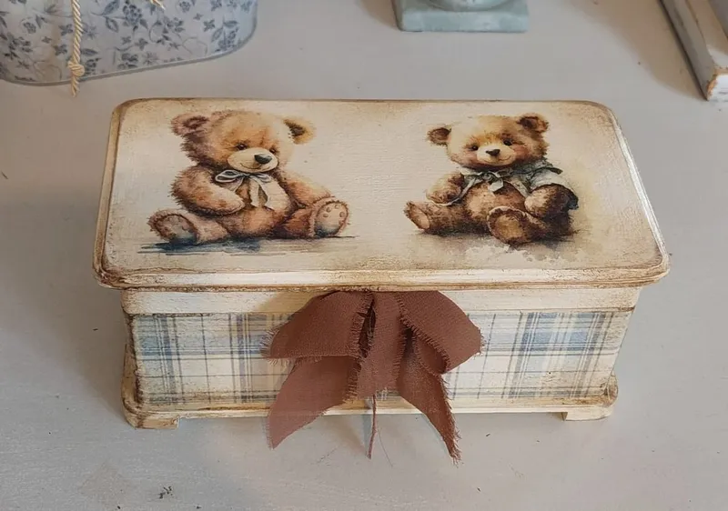 Decoupage díszdobozok